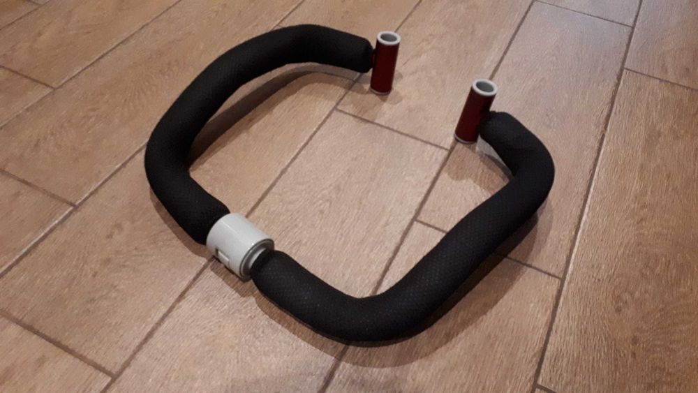 Трехколесный детский велосипед Azimut Lexus Trike красный с ручкой