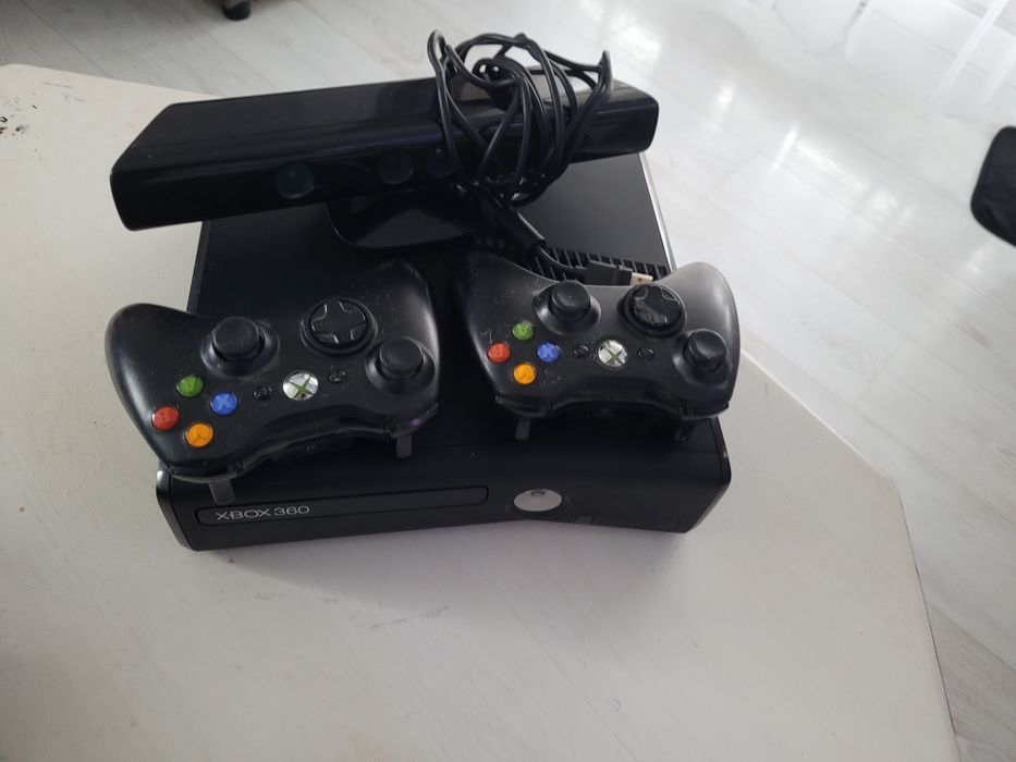 Sprzedam dwa xbox 360