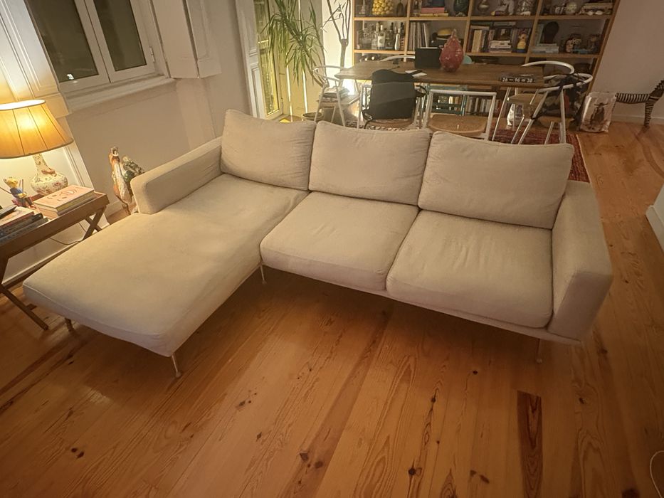 Sofá de 3 lugares com chaise longue BoConcept