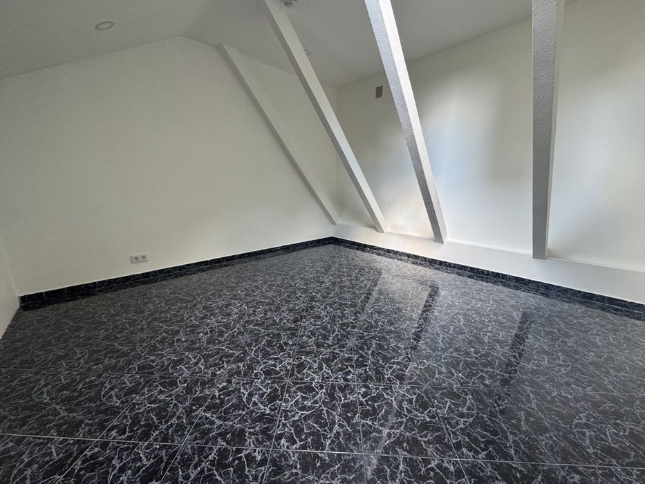 Оренда офісного простору. Мансарда. 93м2. 15,000 грн.