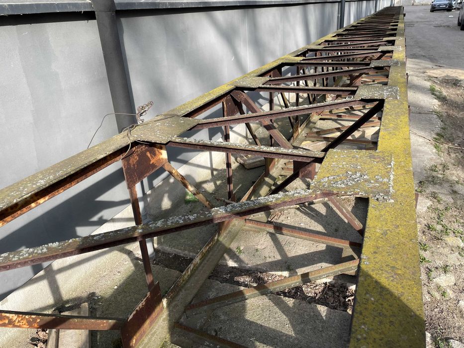 Kratownica Stalowa -  konstrukcja stalowa z demontażu   długości 30 M