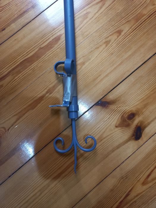 Karnisz metalowy