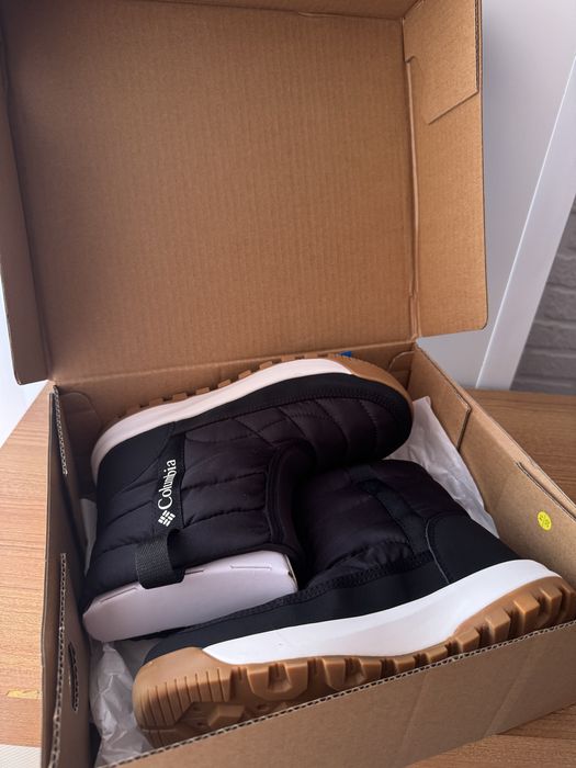 Columbia Snowtrot™ Mid Boot