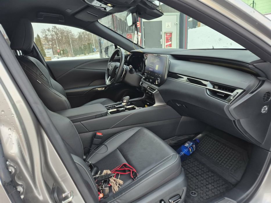 Zadbany Lexus RX350H