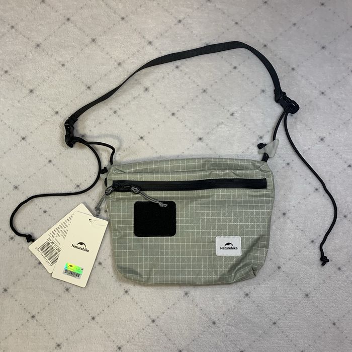 Невелика Туристична Сумка Naturhike Mia 3L