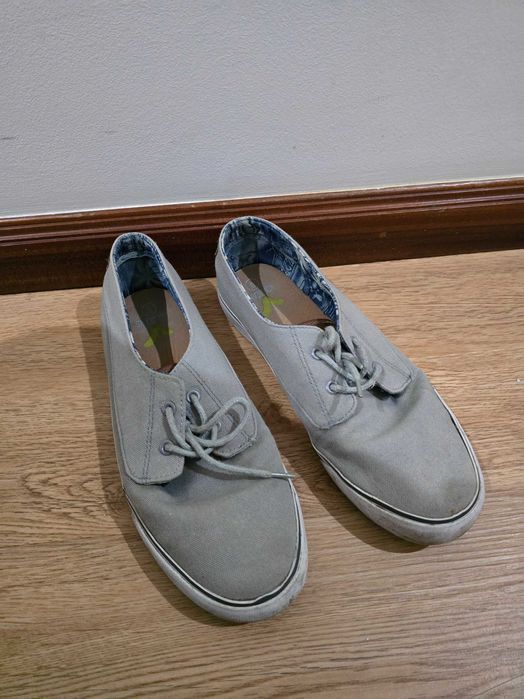 Sapatilhas Voi Jeans Nº42 – verde tropa – Estilo Casual