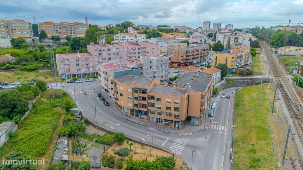 T3 com Suíte, Box e a 5 min da Estação | Ermesinde