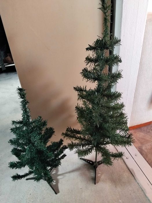 2 Árvores de Natal pequenas