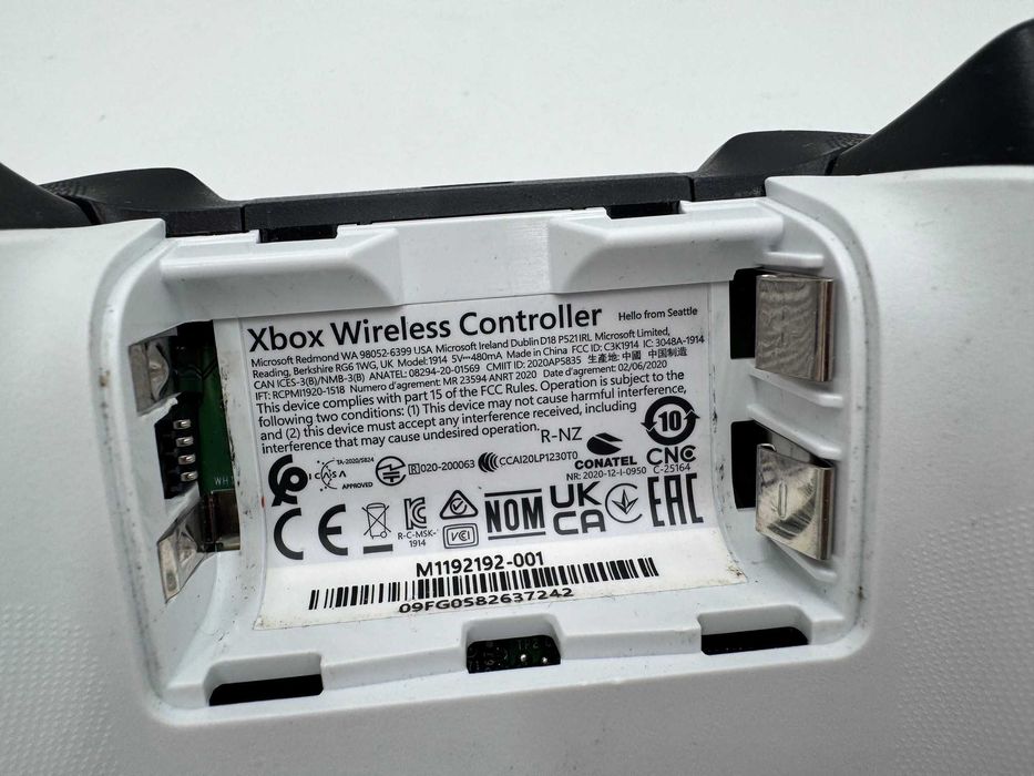 Pad do KONSOLI XBOX ONE S/X RÓŻOWY od loombard krotoszyn