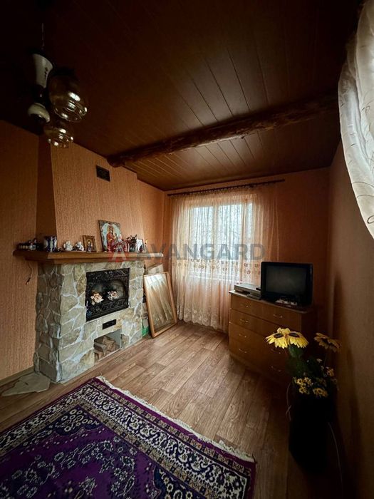 Продаж будинка з комунікаціями та ремонтом