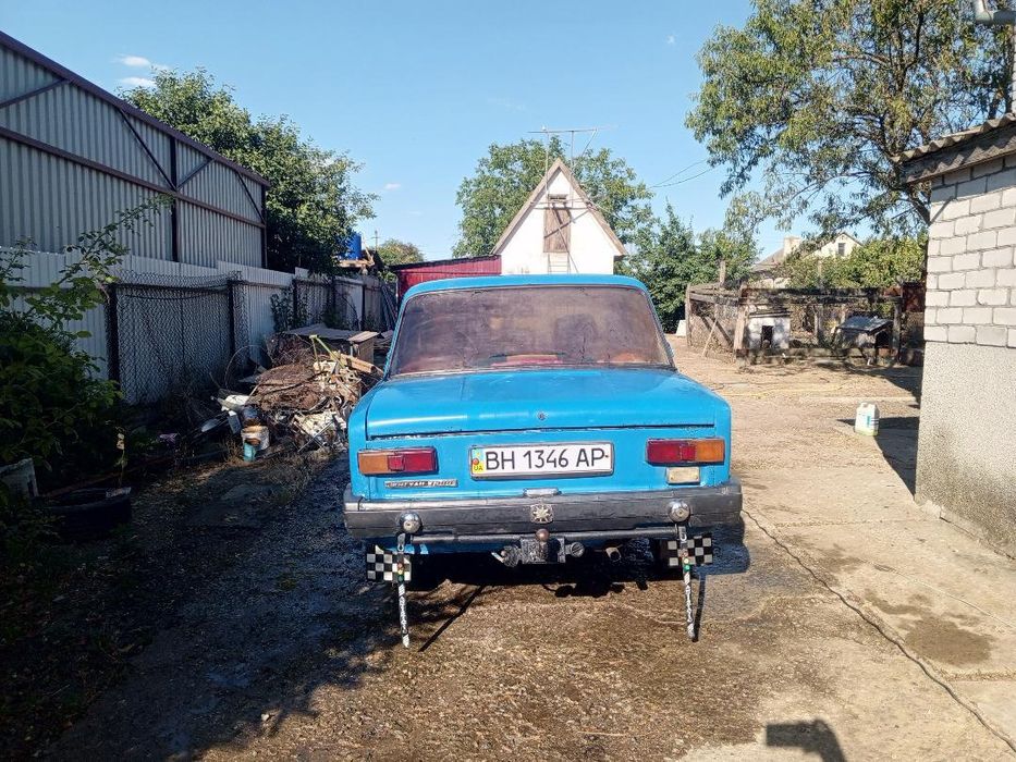 Продам ваз 21011