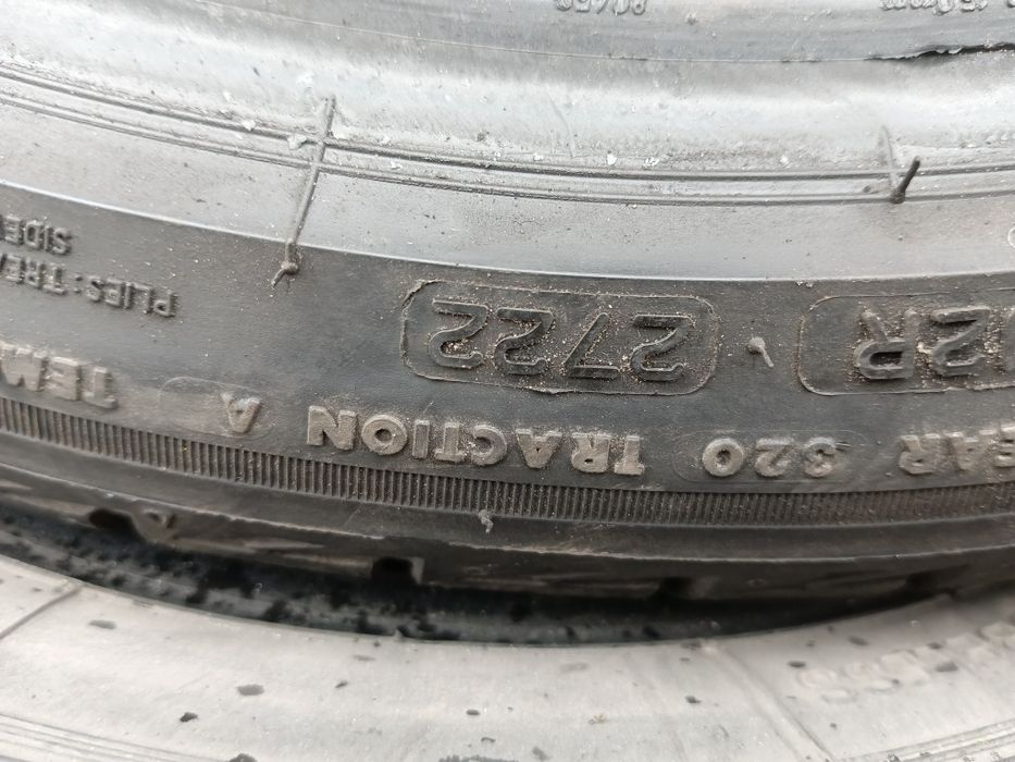 Продам шину 225 40 19 одно