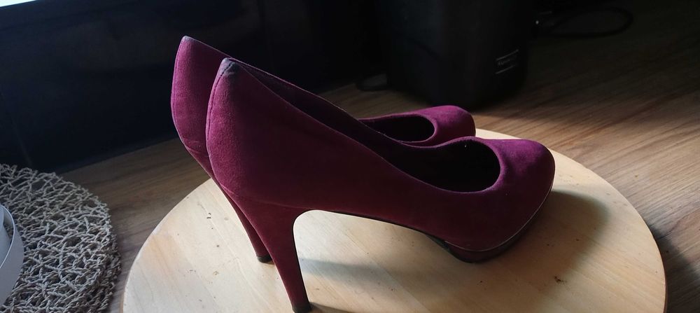 Szpilki, buty na obcasie