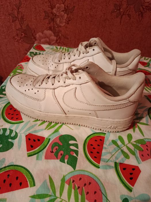 Продаются кросовки