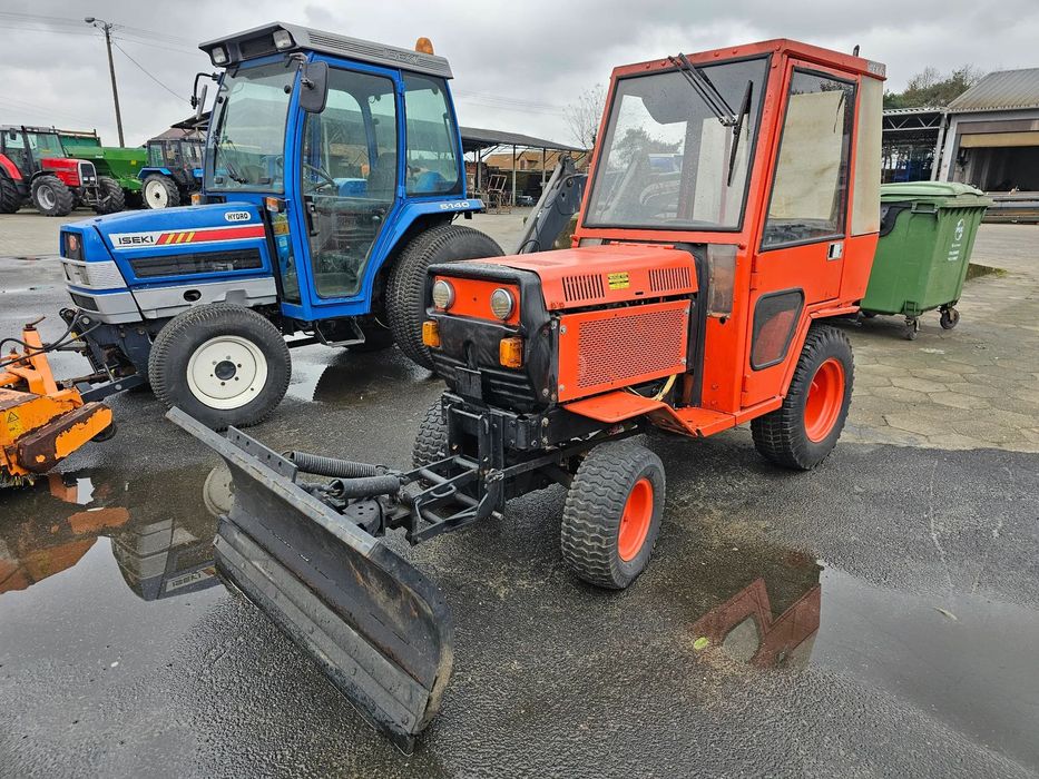 Iseki Agria 4900  mini traktor z pługiem do sniegu