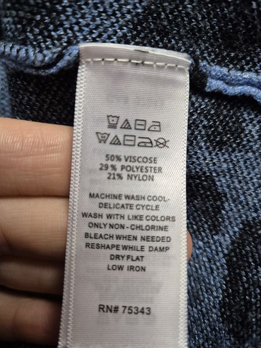 Sweter damski/półgolf Tahari rozm.M