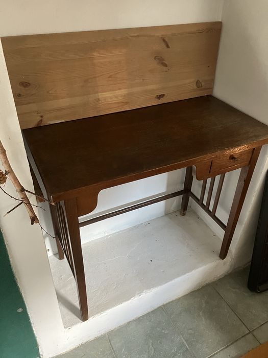 Meble drewaniane Art Deco różne