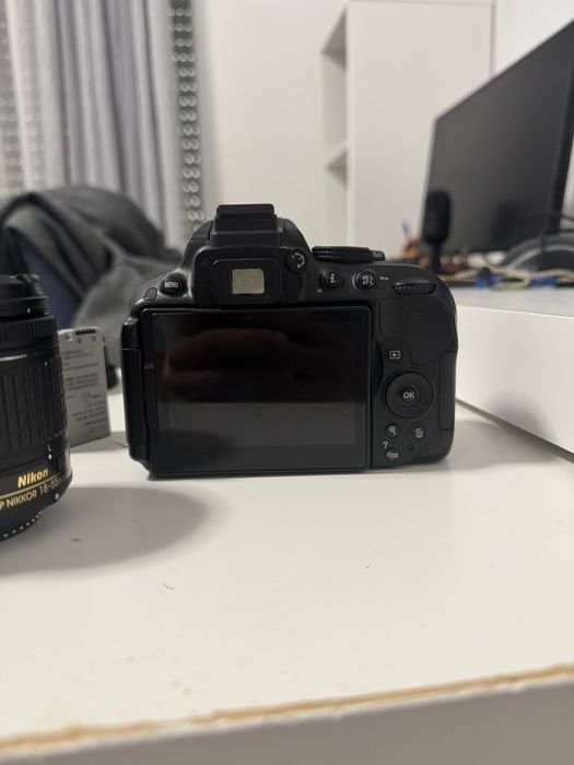 Nikon D5300 + 2 Lentes