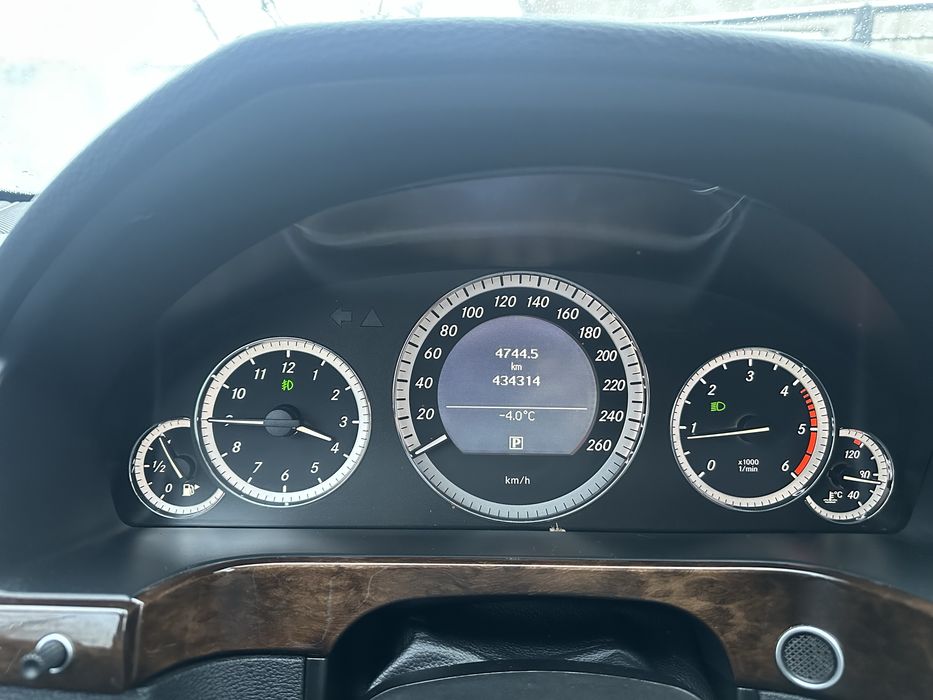 Продам Мерседес w212