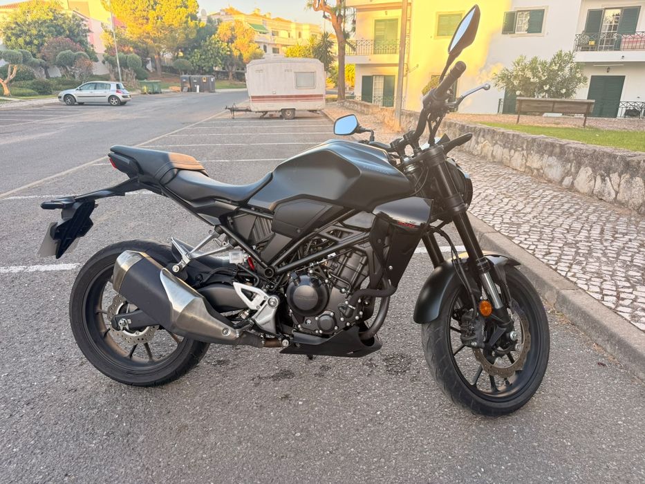 Motociclo marca honda
