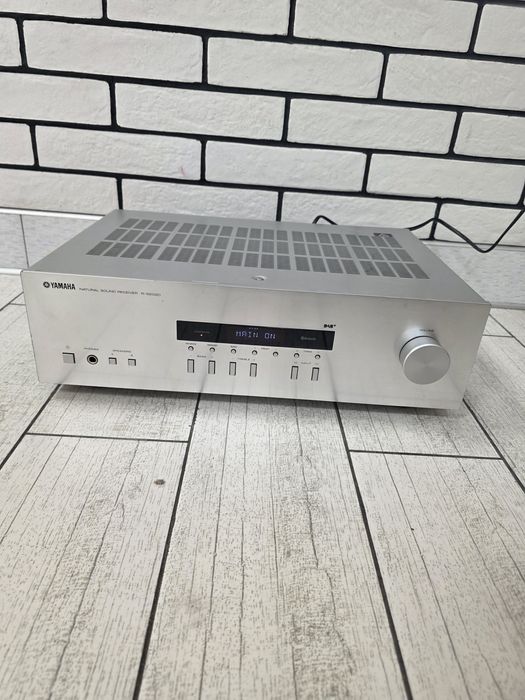 AV-ресивер Yamaha R-S202D