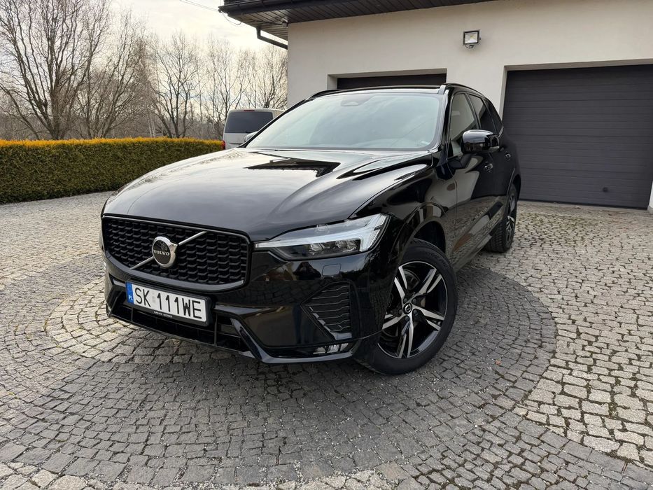Volvo XC 60 Bogata Opcja MOMENTUM Dark 4X4 SALON POLSKA Fabryczny Lakier 1WŁ 2022R