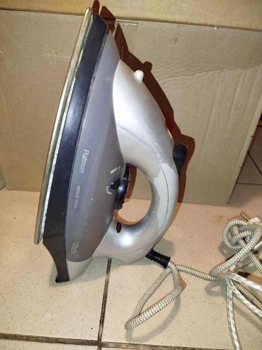 Утюг Vitek Platinum