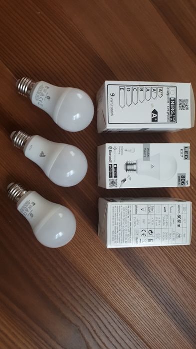 Żarówka LED EGLO 9W E27 806LM 3000K Ściemnialna 11684