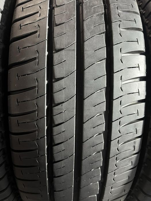235/65/16c R16c Michelin Agilis 4шт