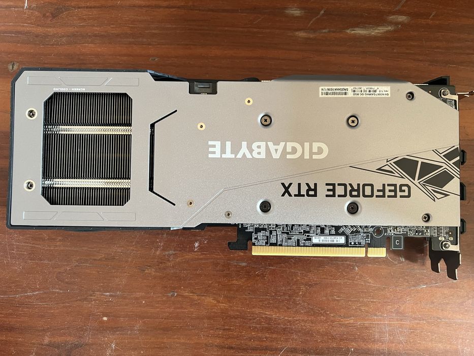 Видеокарту Gigabyte GeForce RTX 3060 Ti Gaming OC 8192MB