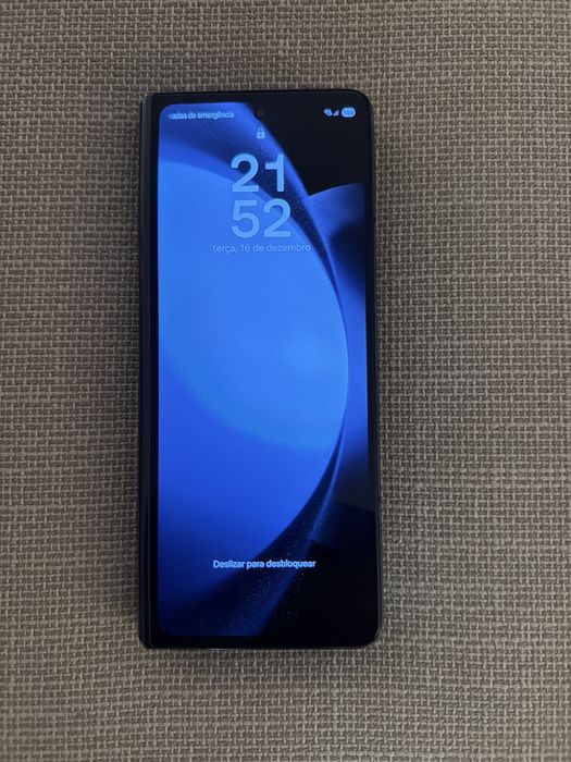 Samsung Z Fold 5