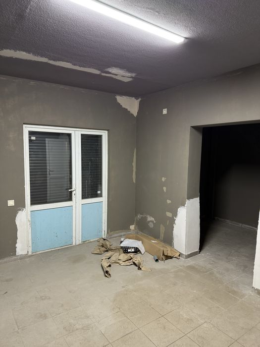 Продам здание под магазин столовую