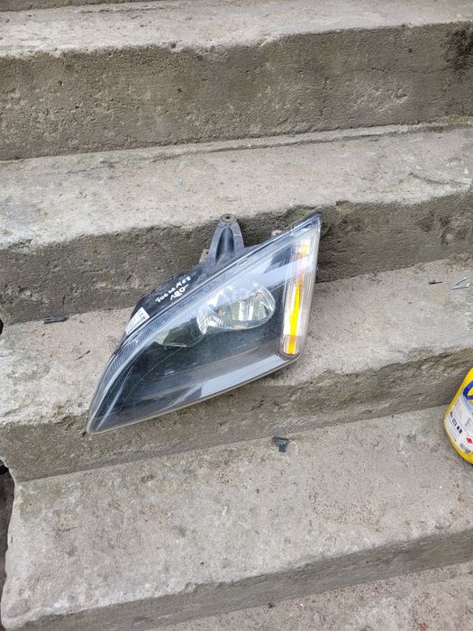 Lampa przód lewa ford focus mk2 2005r