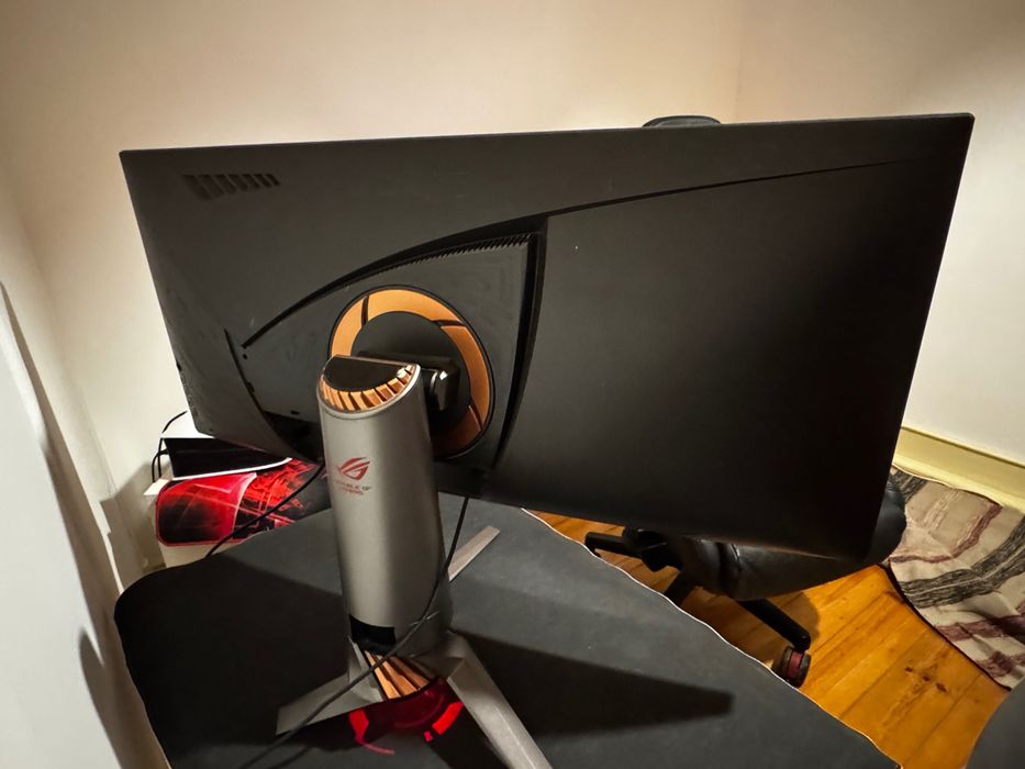 Monitor asus curva ampla