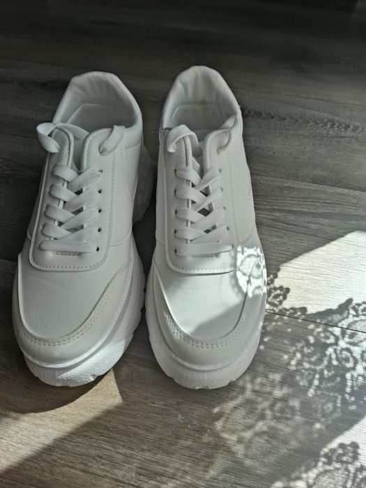 Sneakersy białe damskie