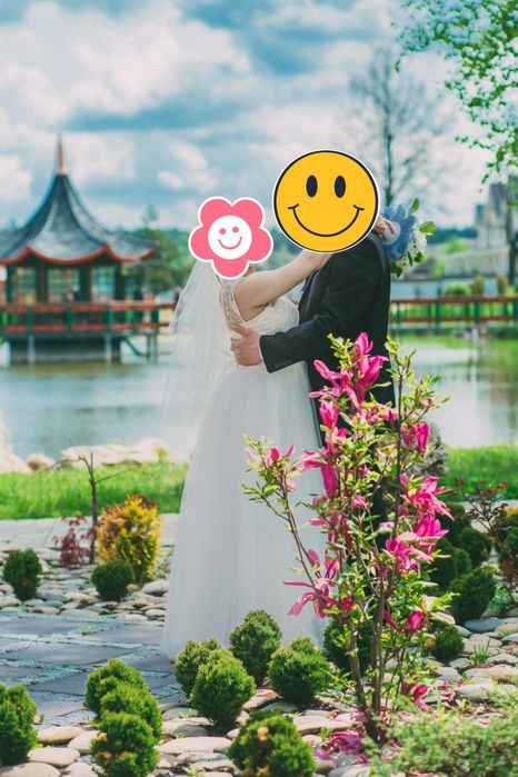 Весільна сукня з фатою