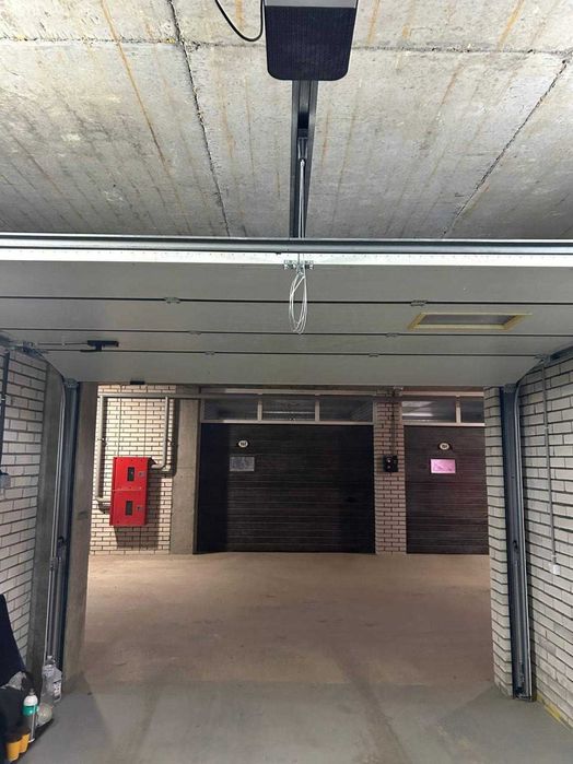 Продаж Гаража Озерна вул. Кармелюка 3в новобудова Агора з ремонтом 20м