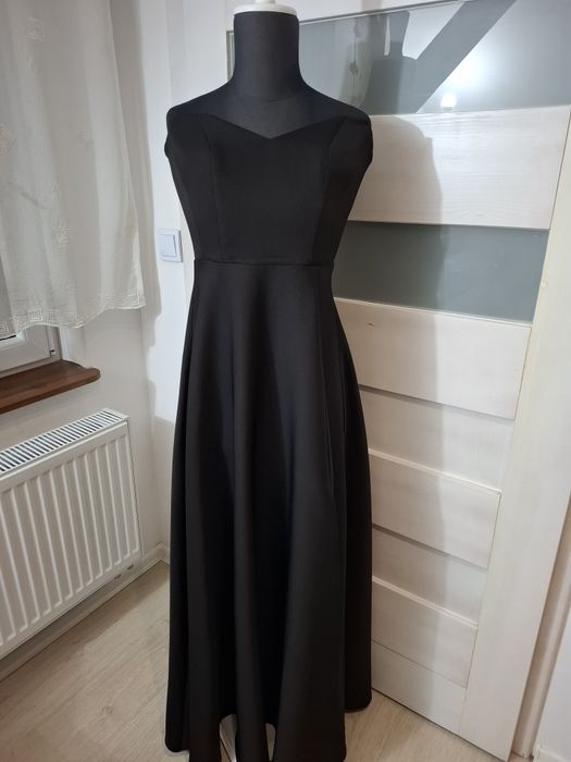 Czarna balowa suknia hiszpanka r.S Lacoria