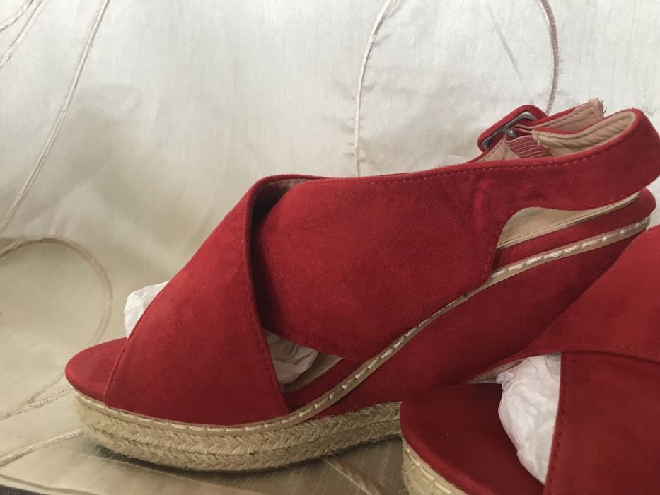 Czerwone buty r 38