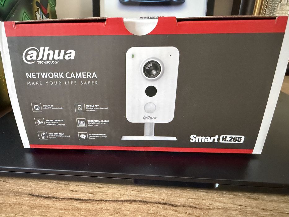 Камера відеонагляду  Dahua IP-відеокамера 4 Мп Imou Cube 4MP PoE (IPC-K42AP