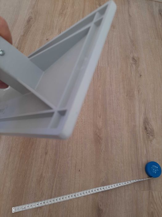 Paca murarska do zacierania tynku betonu wylewek