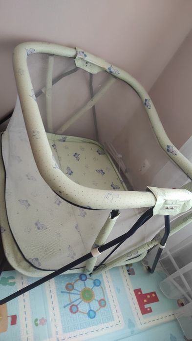 Продам манеж в хорошому стані