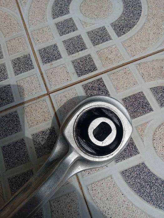 Braço de Suspensão Mercedes E220 W211