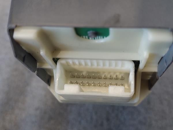 Comando / botão / interruptor vidros frente esquerdo TOYOTA Auris Hatc