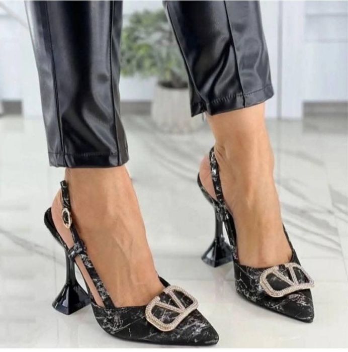 Жіночі туфлі босоніжки