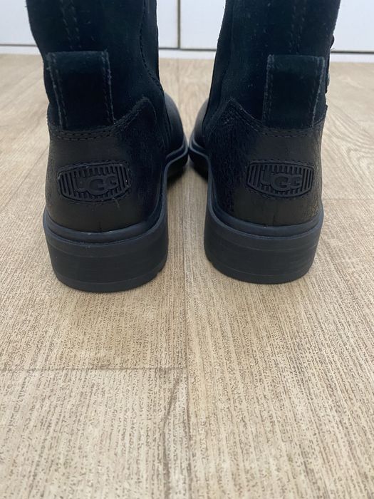 Шкіряні черевики челсі від UGG