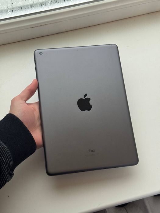 iPad 8 покоління 32 Gb 10.2 2020рік  Wi-Fi