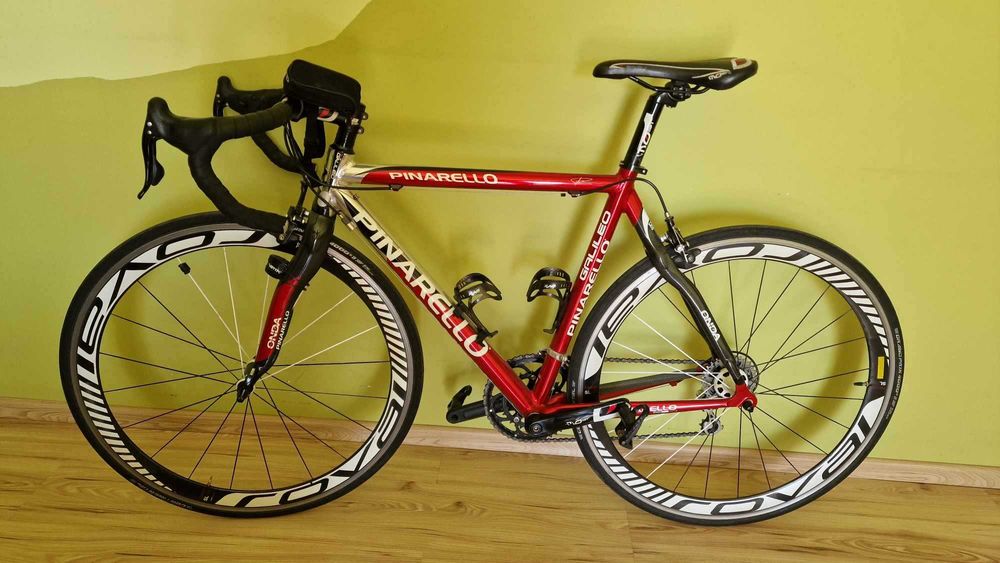 Rower szosowy premium–Pinarello AluCarbon, Campagnolo, Roval – okazja!