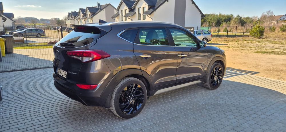 Hyundai Tucson Pierwszy właściciel, dodatkowo koła zima, ubezpieczenie OC od 4 04 26r