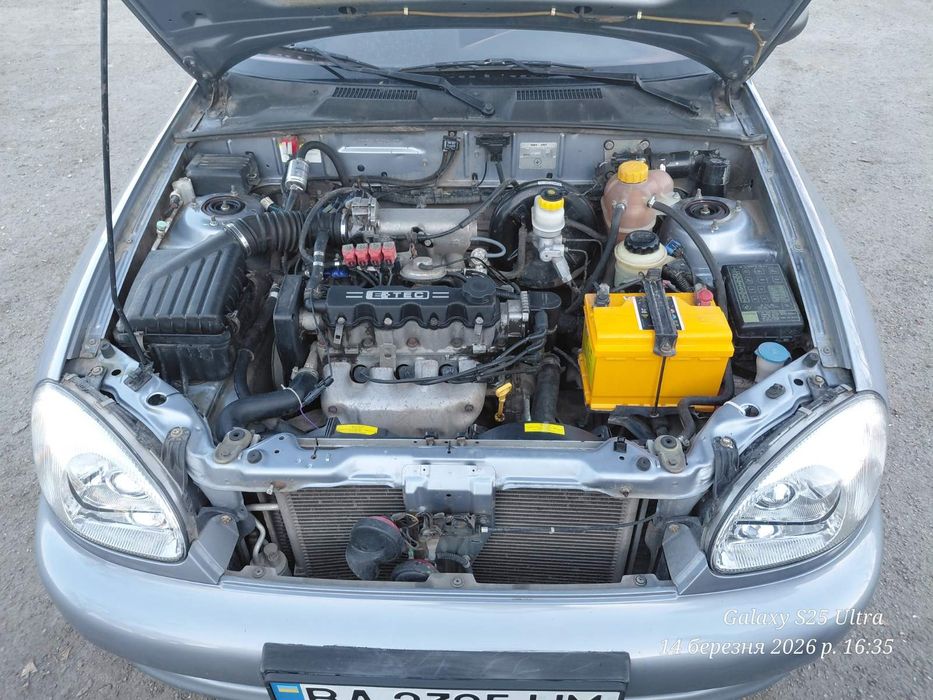 Продам автомобіль Део Ланос.